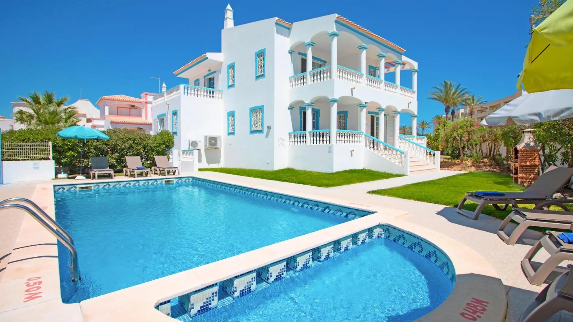 Villa Azul Guia